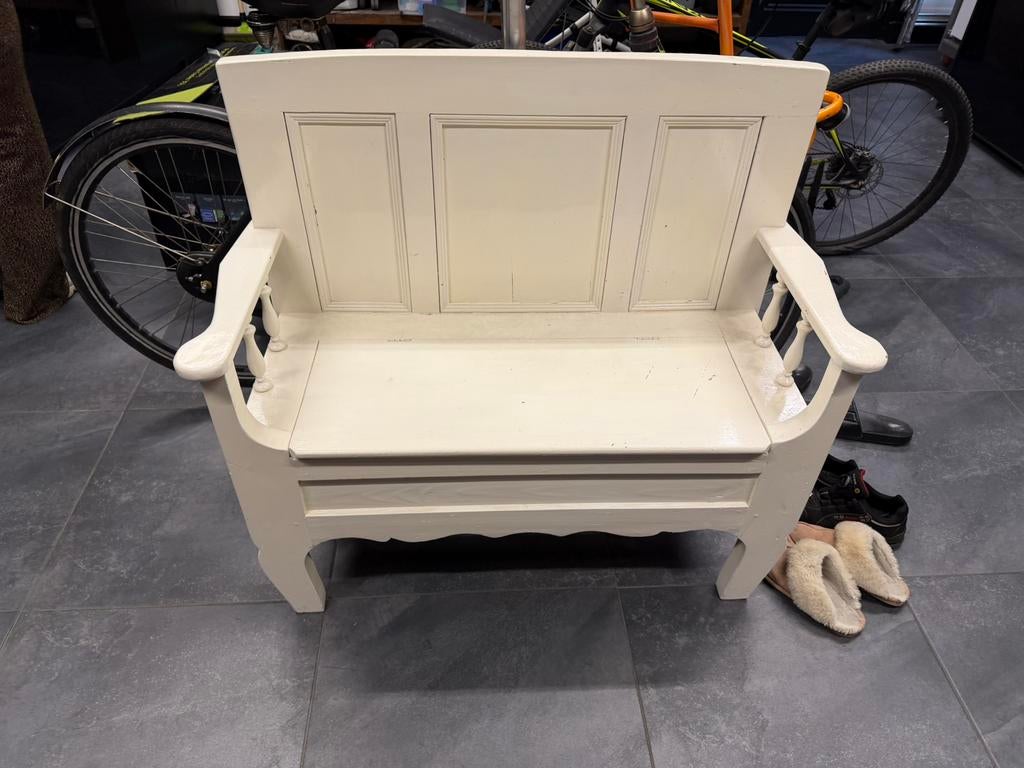 Ouderwedse kerk bankje, Ophalen, Gebruikt, Hout