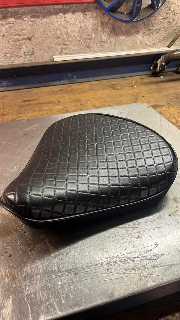 Chopper / bobber motor zadel, Motoren, Ophalen, Nieuw