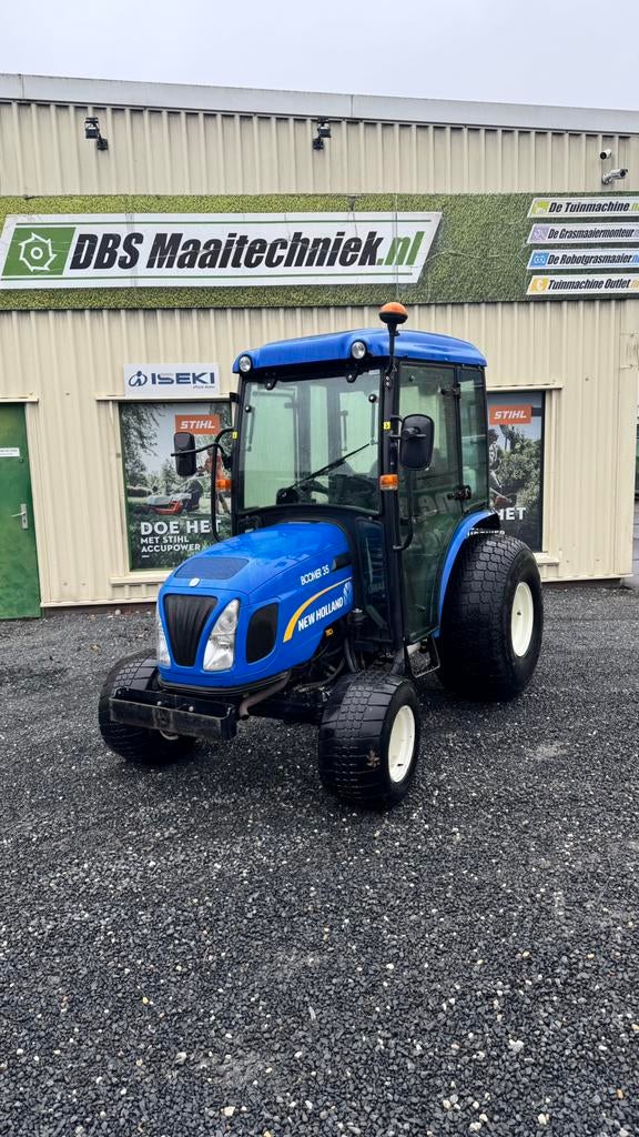 New Holland Boomer 35 cabine tractor bj  2016 – 2600 uur, Ophalen, Gebruikt, Cannenburgerweg 65, 2500 tot 5000