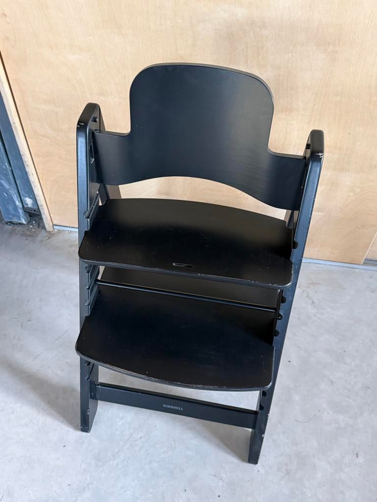 Kidsmill meegroeistoel zwart, Kinderen en Baby's, Kinderstoelen, Ophalen, Gebruikt, Meegroeistoel