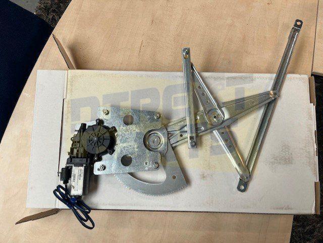 Daihatsu Terios (5/06-) Terios raammechaniek Links achter (e, Daihatsu, -, -, Nieuw