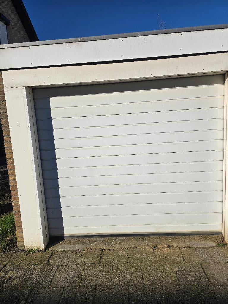 Elektrische garagepoort, Ophalen, Kunststof, Gebruikt, 120 cm of meer