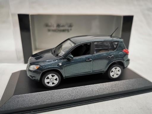 29452: Toyota Rav4 - Minichamps 1:43, Hobby en Vrije tijd, Modelauto's | 1:43, Auto, Charlottenburger Allee 49, 52068 Aachen – Germany