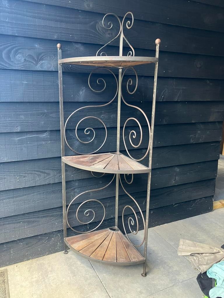 Mooi gierijzeren hoekrek, Ophalen of Verzenden