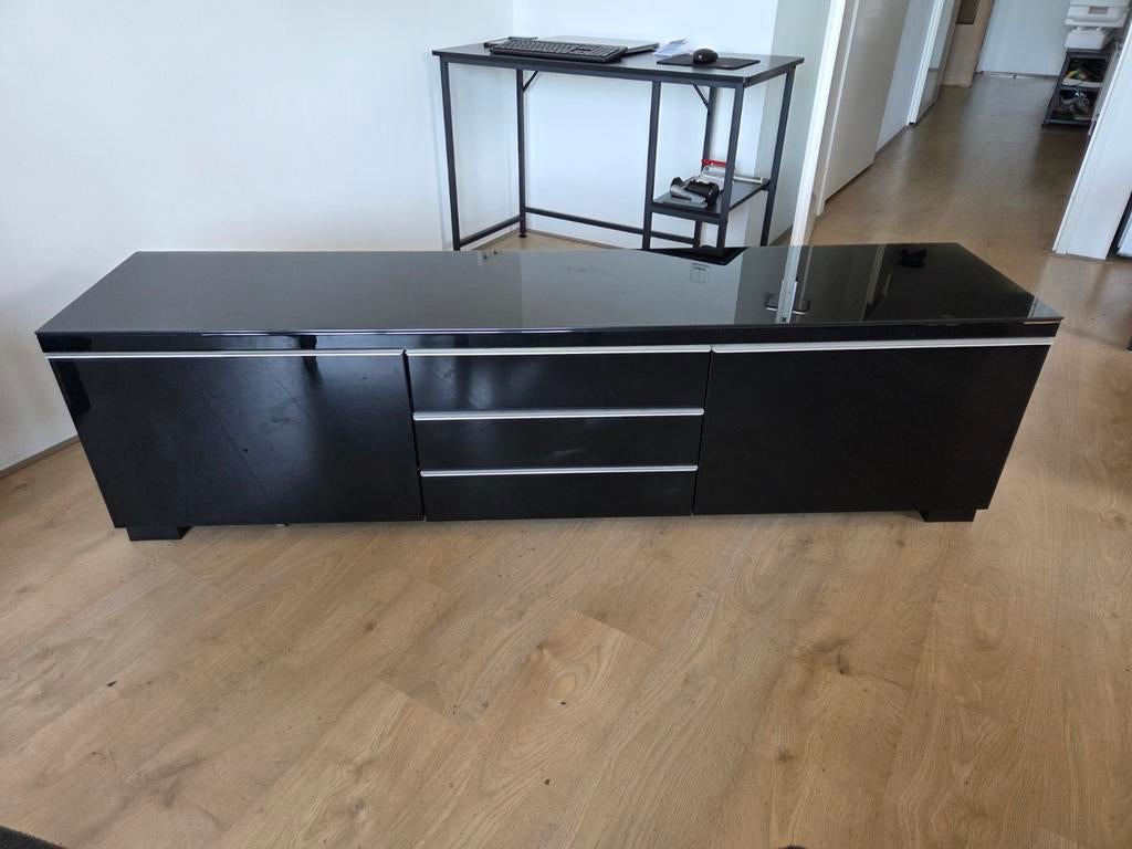Tv meubel zwart met hoogglans afwerking, Ophalen, Gebruikt