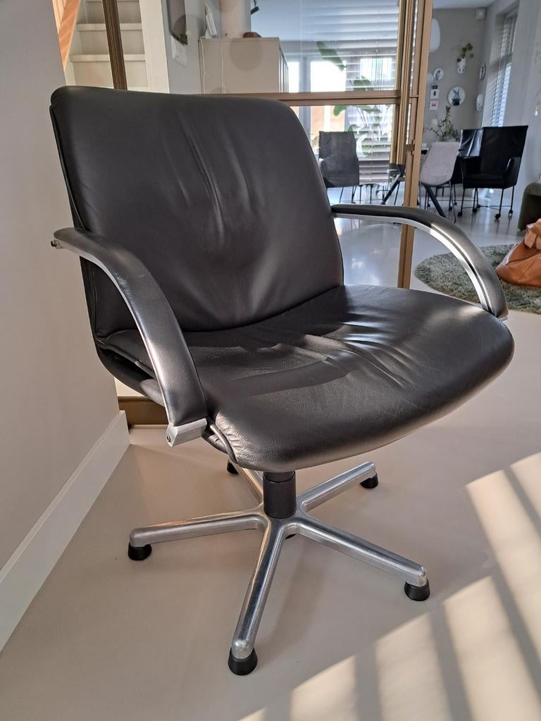 Artifort stoel van Geoffrey Harcourt zwart leer, Ophalen, Gebruikt, Zwart, Design