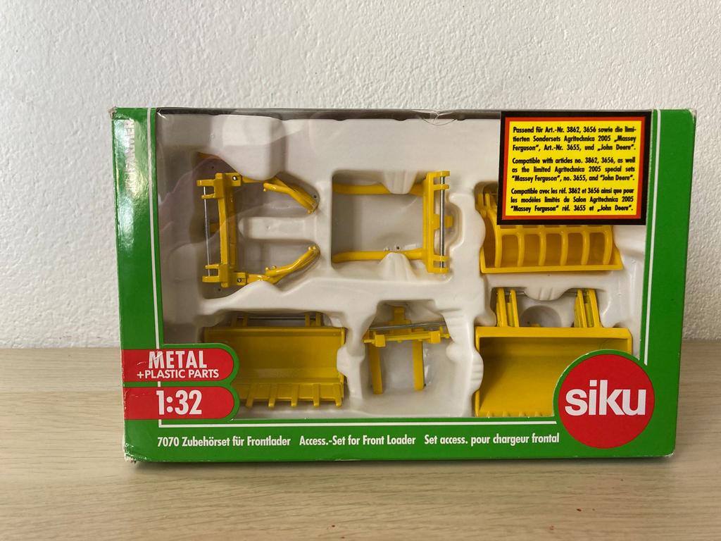 Siku 7070 Accessoireset voor voorlader 1:32, Ophalen of Verzenden, Nieuw