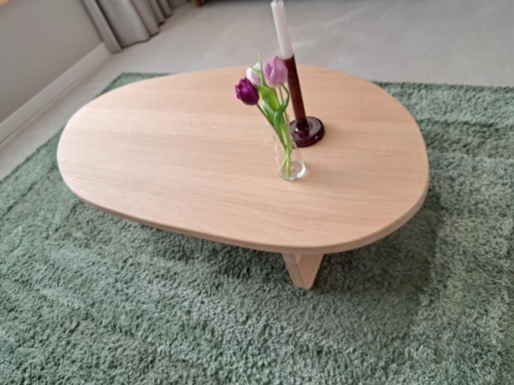 Nieuw! Handgemaakte salontafel van massief eikenhout, Huis en Inrichting, Tafels | Salontafels, Ophalen, 100 tot 150 cm, Eikenhout