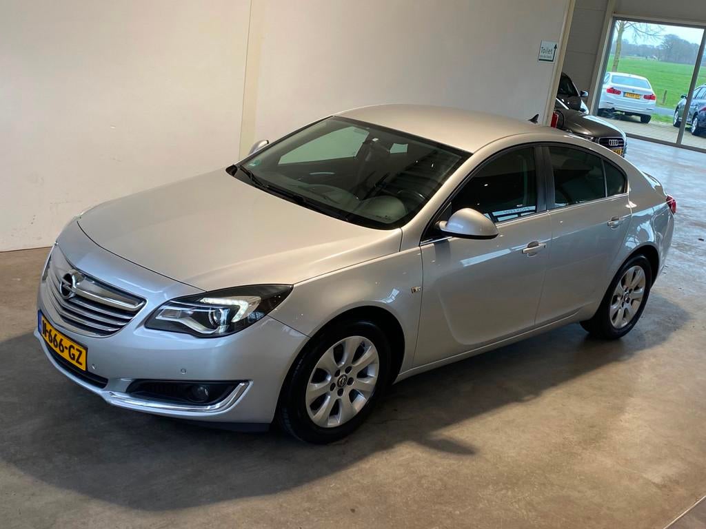 Opel Insignia 1.6 T 170PK Automaat Trekhaak Xenon/Led, Euro 5, Gebruikt, 4 cilinders, Bedrijf