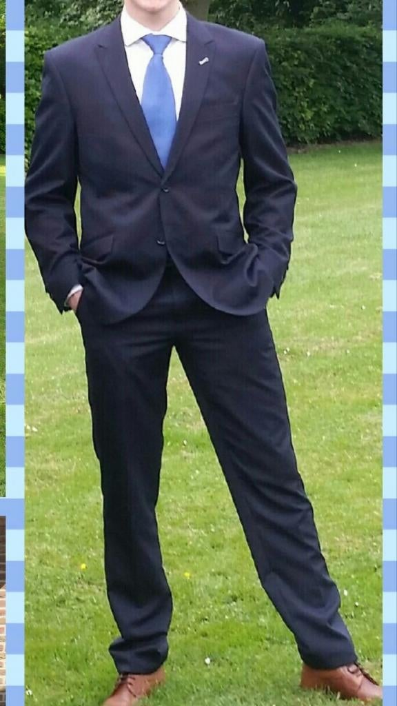 Gala pak donker blauw / kostuum, Kleding | Heren, Kostuums en Colberts, Ophalen of Verzenden, Zo goed als nieuw, Maat 46 (S) of kleiner