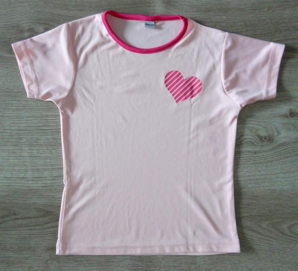 Roze sport t-shirt maat 128 134, Kinderen en Baby's, Kinderkleding | Maat 128, Ophalen of Verzenden, Zo goed als nieuw, Meisje