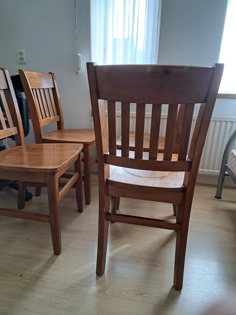 Grenen houten stoelen, Huis en Inrichting, Stoelen, Ophalen of Verzenden, Gebruikt, Bruin