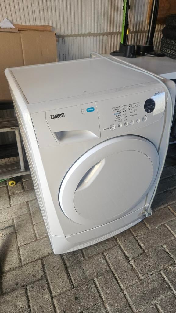 Zanussi Lindo 100 Condensdroger (moet nagekeken worden), Ophalen, 6 tot 8 kg, Gebruikt, Anti-kreukfase