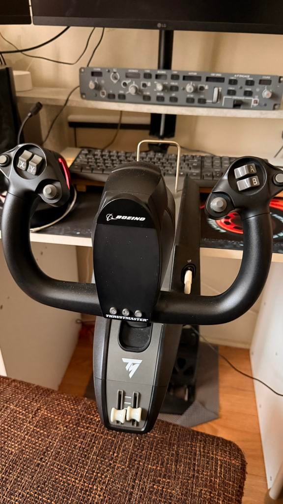 Thrustmaster boeing/ Logitech radio, Ophalen of Verzenden, Zo goed als nieuw