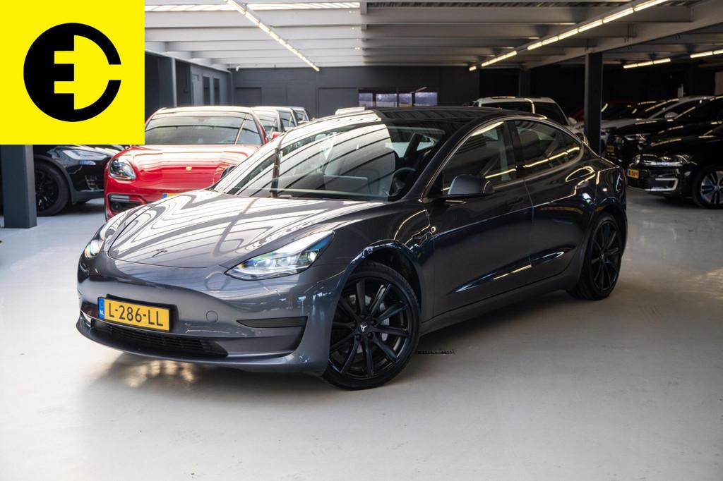 Tesla Model 3 Standard RWD Plus 60 kWh | Stoelverwarming | 8, Automaat, Achterwielaandrijving, Gebruikt, Zwart