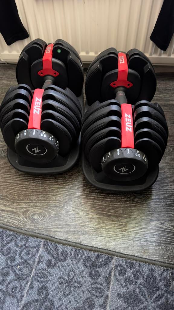 ZEUZ verstelbare dumbbells 2x24kg, Ophalen, Gebruikt, Armen, Dumbbell