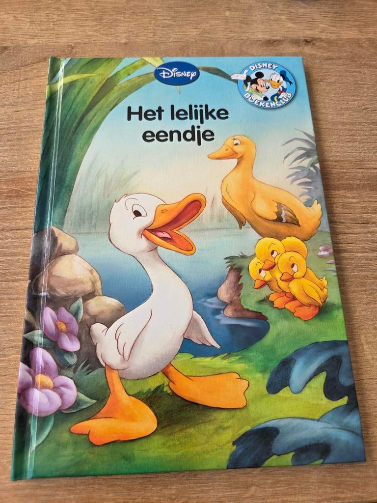 Disney boekenclub het lelijke eendje met cd, Ophalen of Verzenden, Zo goed als nieuw, Sprookjes