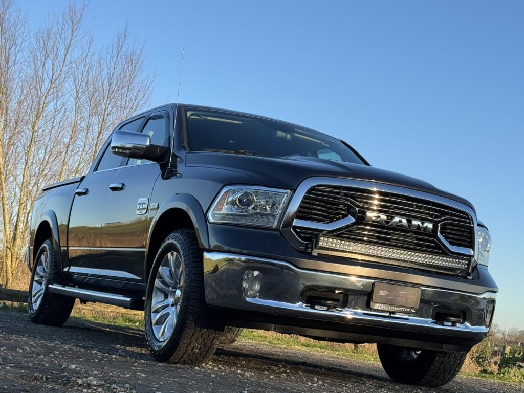 Dodge Ram 1500 LONGHORN 5.7L V8 HEMI, ORIG NED, LUCHTVERING,, Automaat, Gebruikt, 5654 cc, Leder