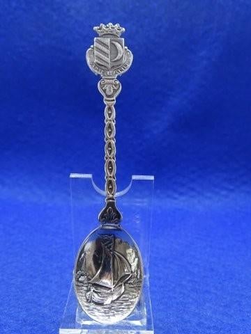 Lepeltje: Ameland, Verzenden