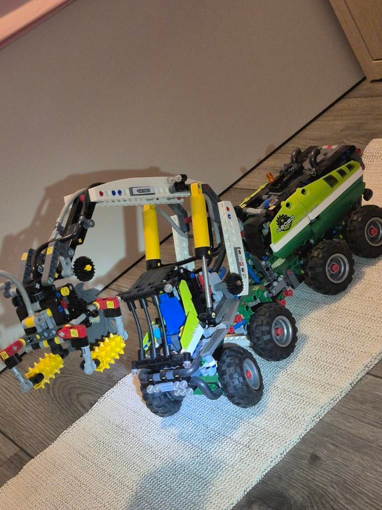 Lego Technic 42080 Bosbouwmachine met handleiding, Ophalen