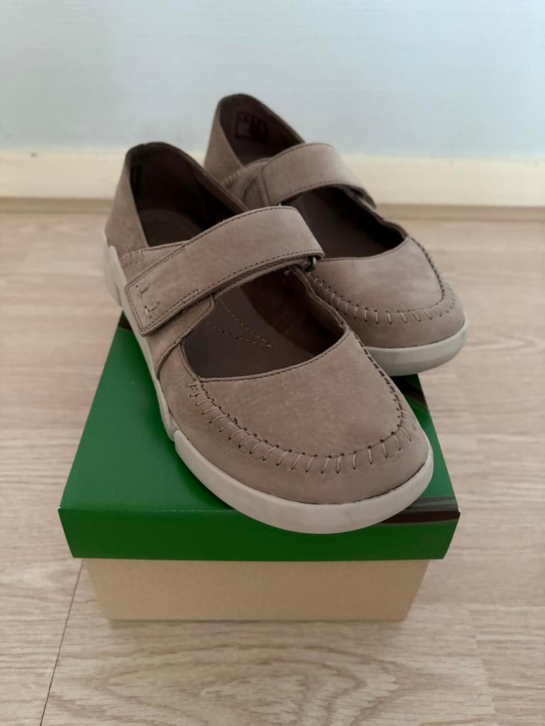 Beige leren dames schoenen instappers Clarks Artisan Maat 37, Kleding | Dames, Schoenen, Nieuw, Ophalen of Verzenden, Instappers