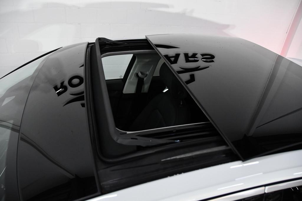 Audi Q3 SPORTBACK 35 TFSI S Edition Matrix Led Pano Leder, Euro 6, 4 cilinders, 150 pk, Wit