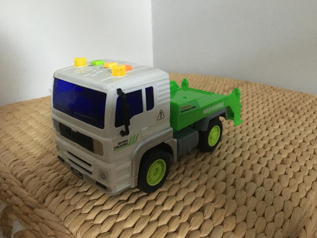 Speelgoed vrachtwagen met geluid en licht, Ophalen of Verzenden, Gebruikt