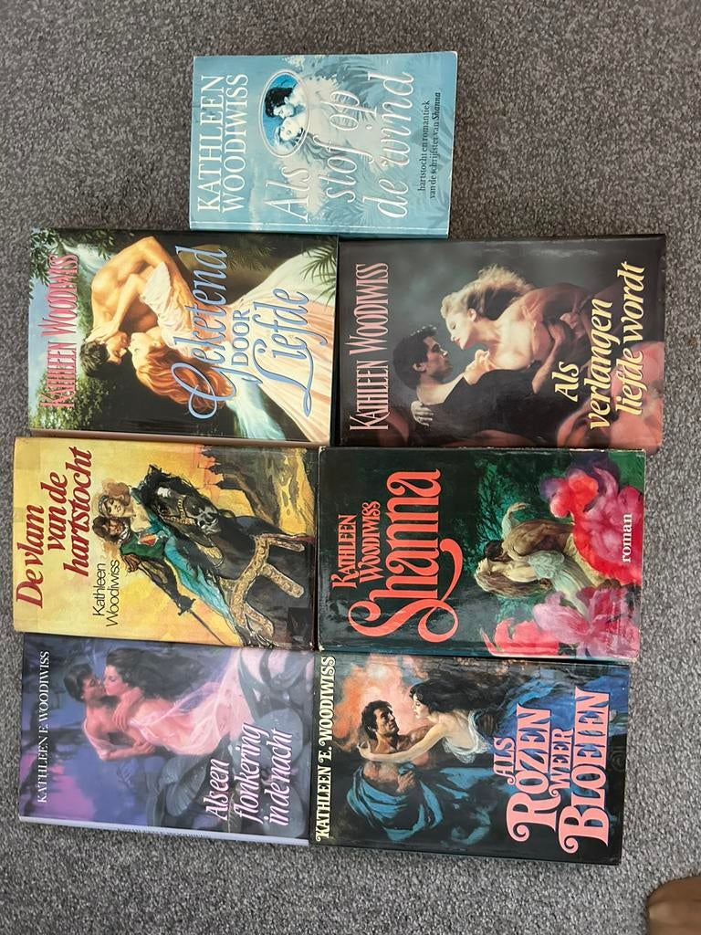 Kathleen Woodiwiss  7 stuks, Boeken, Historische romans, Ophalen of Verzenden, Gelezen