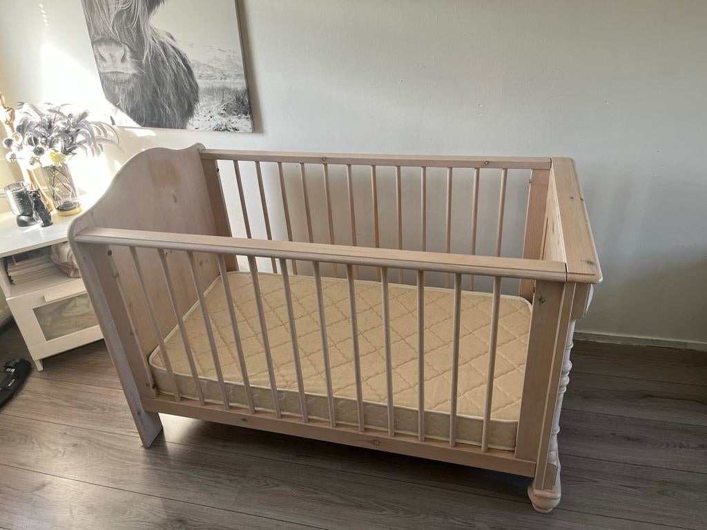 Houten Ledikant met Matras, Kinderen en Baby's, Babywiegjes en Ledikanten, Ophalen, Gebruikt, Ledikant