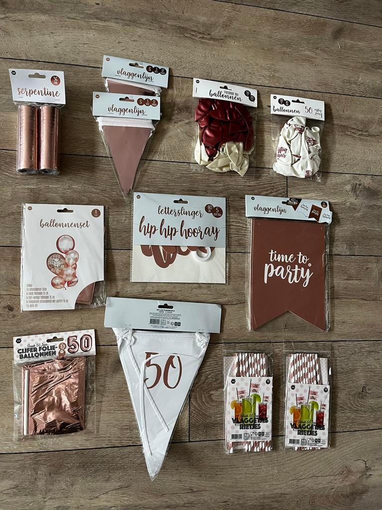 Feestversiering 50 jaar / Sarah. Wit en rose-goud., Ophalen of Verzenden, Nieuw, Versiering, Abraham of Sarah