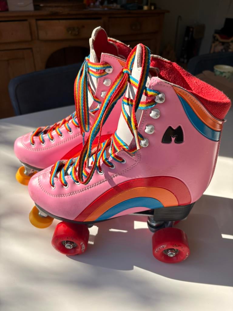 Moxi Pink Rainbow Rollers maat 39-40, Ophalen, Gebruikt