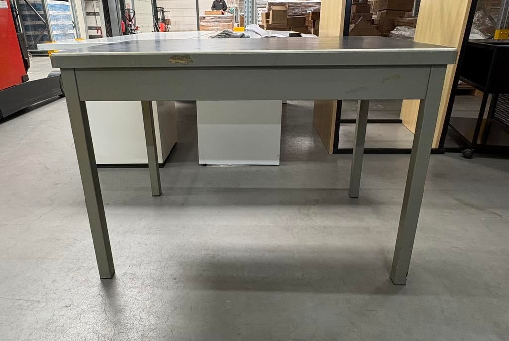 Bureau te koop – gebruikte staat (110x70x78 cm), Huis en Inrichting, Bureaus, Gebruikt, Ophalen