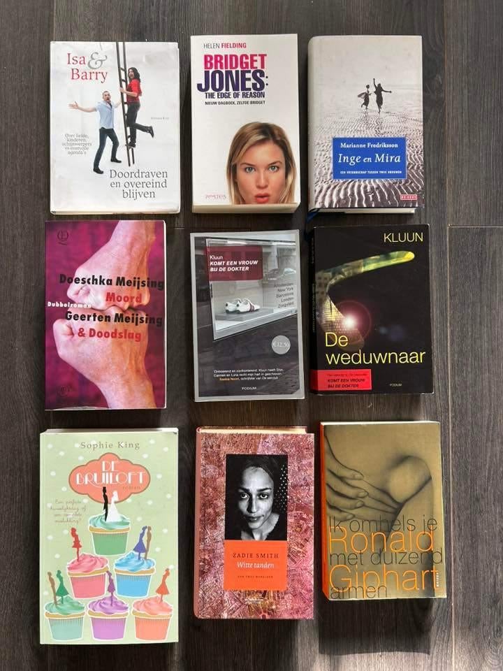9 Roman boeken gratis bij aankoop van een ander boek, Ophalen of Verzenden, Zo goed als nieuw