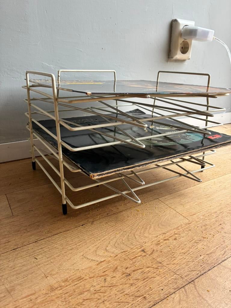 Tomado platenrek L P rek  jaren 60, Huis en Inrichting, Woonaccessoires | Krantenbakken en Lectuurbakken, Ophalen of Verzenden