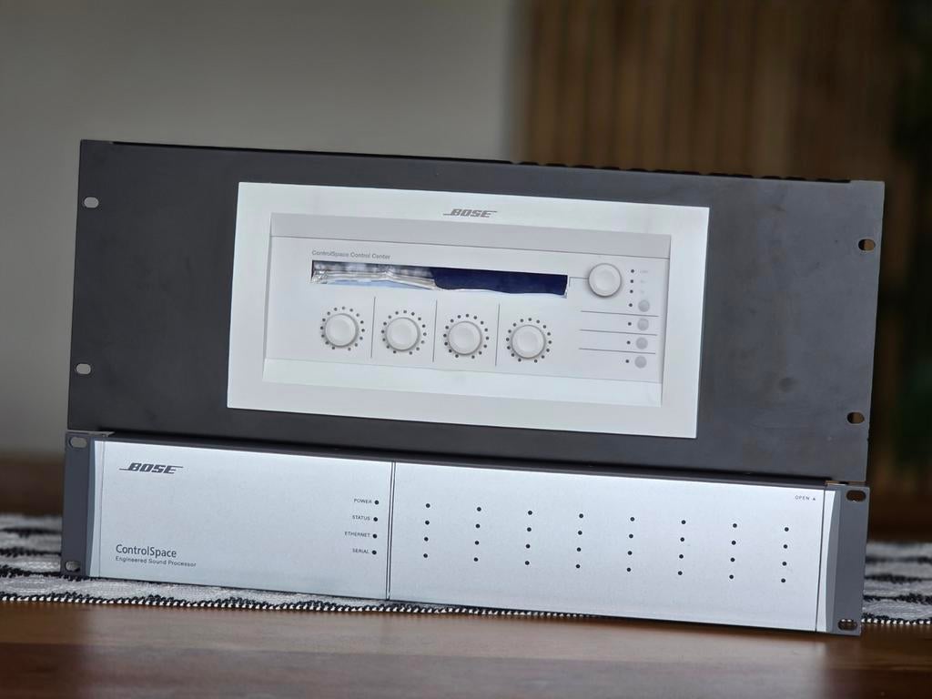 BOSE CONTROLSPACE ESP 88C 12x8 incl CC64 CONTROL CENTER, Ophalen, Zo goed als nieuw