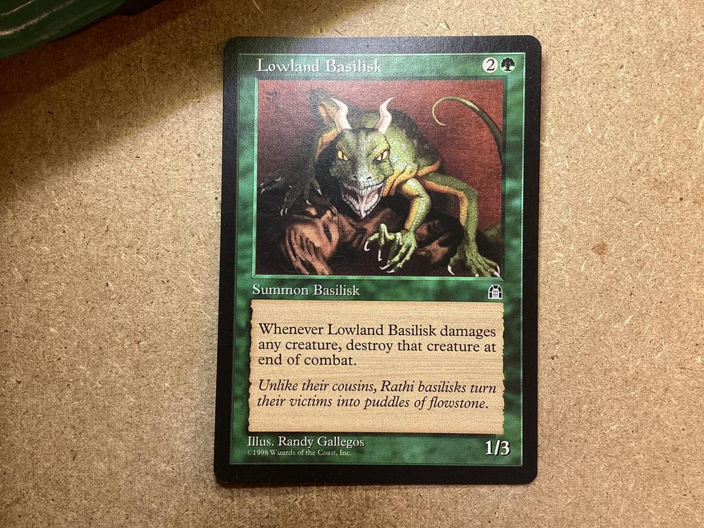1x Lowland Basilisk (Near Mint), Ophalen of Verzenden, Zo goed als nieuw, Losse kaart