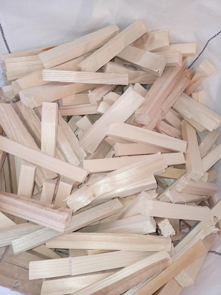 mini bigbag  aanmaakhout, Tuin en Terras, Haardhout, Blokken, Overige houtsoorten, Minder dan 3 m³, Ophalen