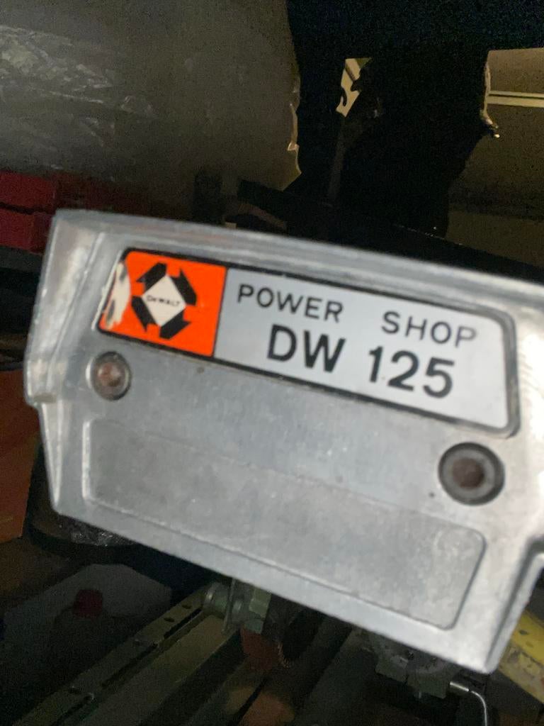 DeWalt Power Shop DW 125 Afkortzaag, Ophalen, Gebruikt, 70 mm of meer, 600 tot 1200 watt