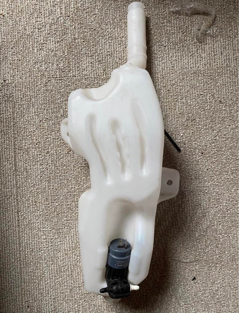 Ruitensproeierpomp met reservoir Fiat Panda Modeljaar 2003, Ophalen of Verzenden, Nieuw, Fiat