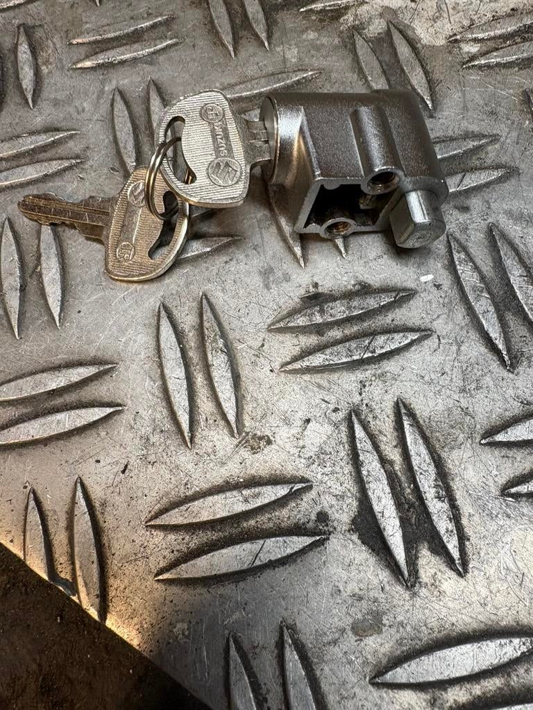 Suzuki tsx  origineel stuurslot NOS, Ophalen of Verzenden, Nieuw, Frame