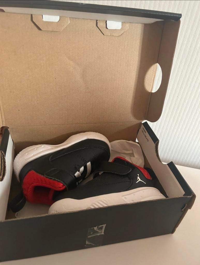 Nike Jordan Schoenen Maat 19 -, Ophalen of Verzenden, Zo goed als nieuw, Jongetje, Schoentjes