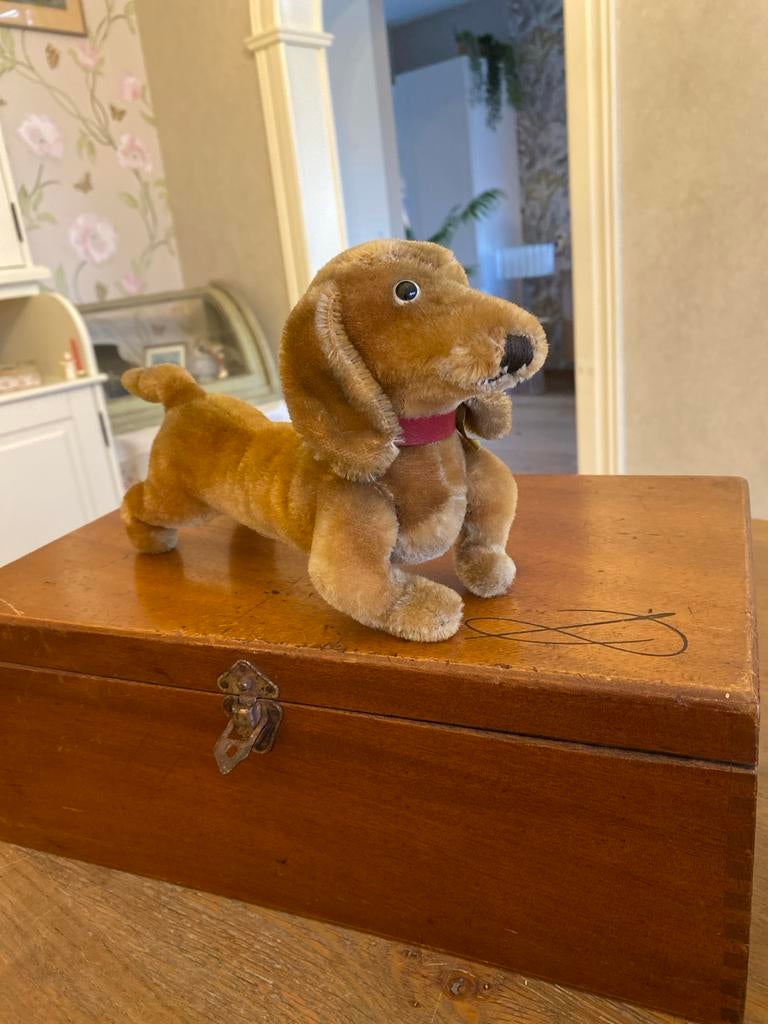 Steiff Hexie Teckel 20 cm, Ophalen of Verzenden