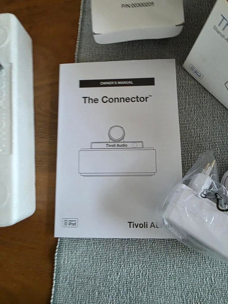 Tivoli Audio The Connector - iPhone/iPod Dock, Ophalen, Zo goed als nieuw, Dock of Kabel, Mini