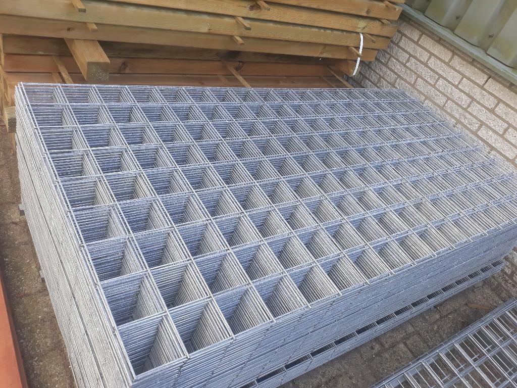 Gaasmatten, gaasschermen, betongaas, gaaspanelen, staalmat, Ophalen, Nieuw, 20 meter of meer, Raster