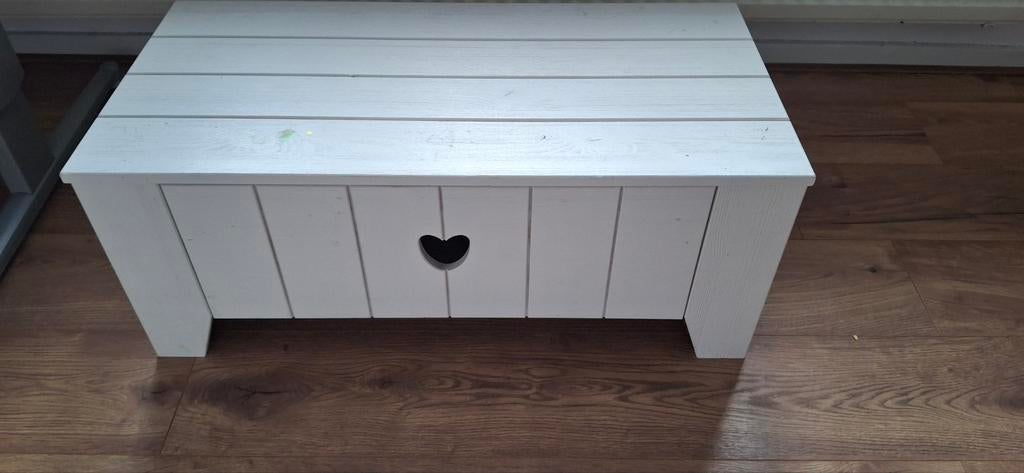 Lief! Witte ladekast met hartje, Huis en Inrichting, Complete inboedels, Ophalen