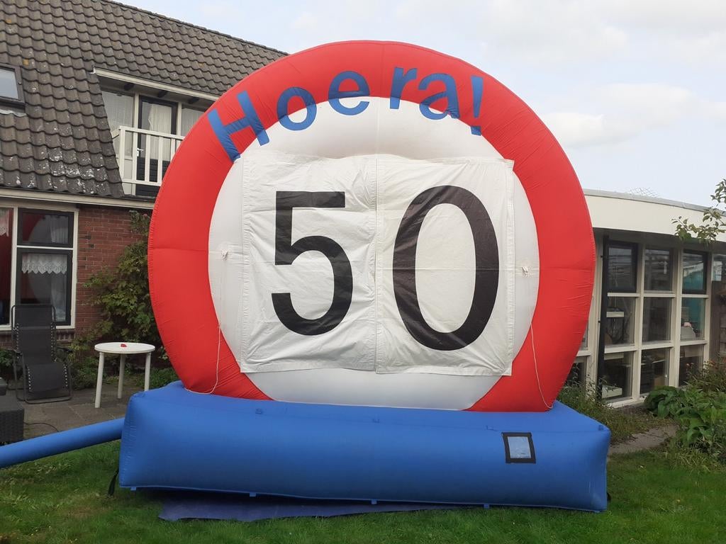 Opblaasbaar verkeersbord te huur, Ophalen, Zo goed als nieuw, Abraham of Sarah