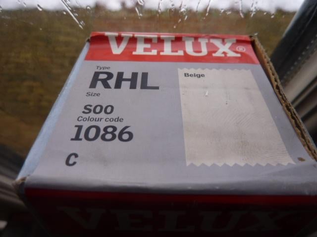 Nieuwe Velux licht doorlatende gordijnen voor de S-serie., 100 tot 150 cm, Beige, Nieuw, Ophalen of Verzenden