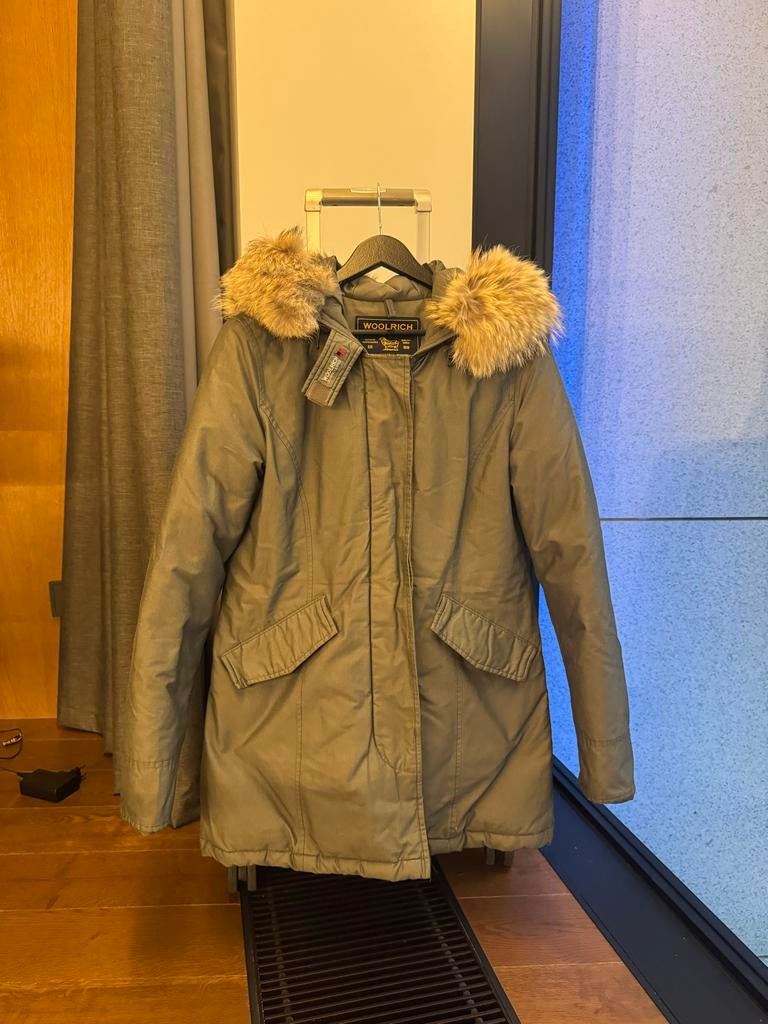 Woolrich damesjas - Maat M, Kleding | Dames, Jassen | Winter, Ophalen of Verzenden, Gedragen, Maat 38/40 (M), Zwart