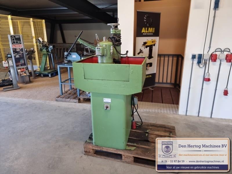 Kom slijpmachine met magneettafel zwenkslijper voor messen, Ophalen, Gebruikt, Minder dan 700 watt, Overige typen