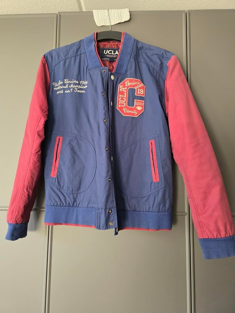 UCLA Varsity Jacket - Maat M - Blauw/Rood, Ophalen of Verzenden, Zo goed als nieuw, UCLA, Maat 48/50 (M)